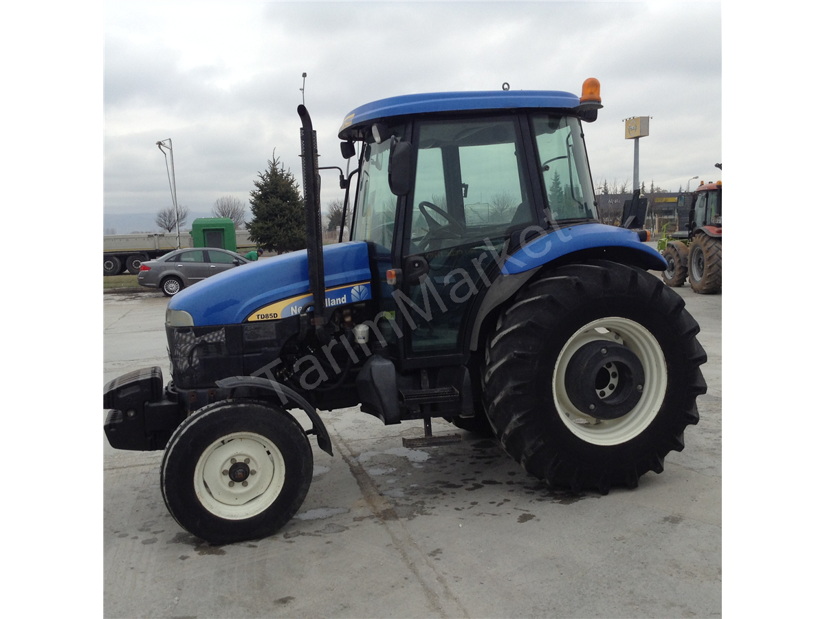 -tarla-traktorleri-satilik-new-holland-tdd-td85d-new-holland-td85d ...