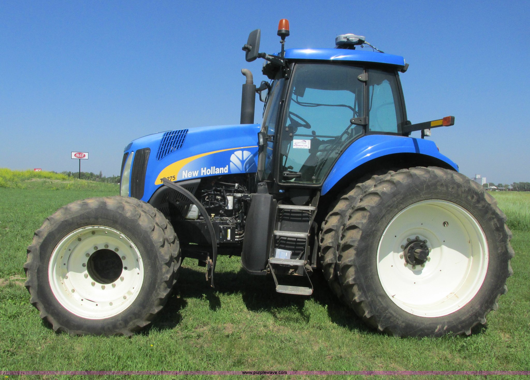 2006 New Holland TG275 MFWD tractor | Item A8729 selling at SOLD! July ...