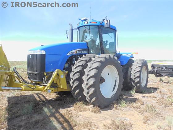 2006 New Holland TJ325 Tractor