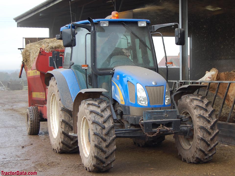 New Holland TL100a, front-right view. Photo courtesy of Simon E ...
