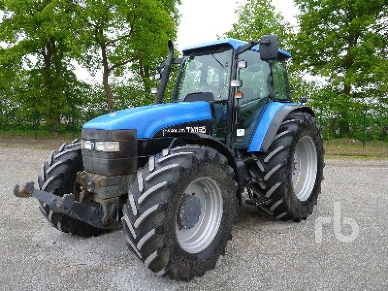 New Holland TM165 Tractor - technikboerse.com