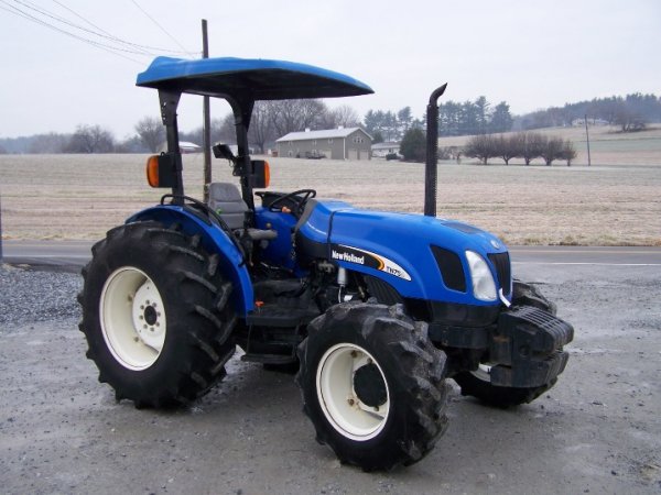 250: New Holland TN75A 4x4 Farm Tractor with Loader Val : Lot 250