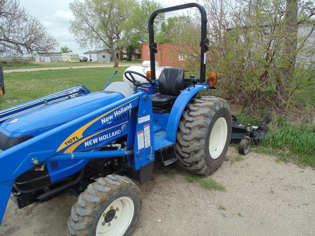2013 New Holland Workmaster 40 Tractor - Stillwell Sales LLC