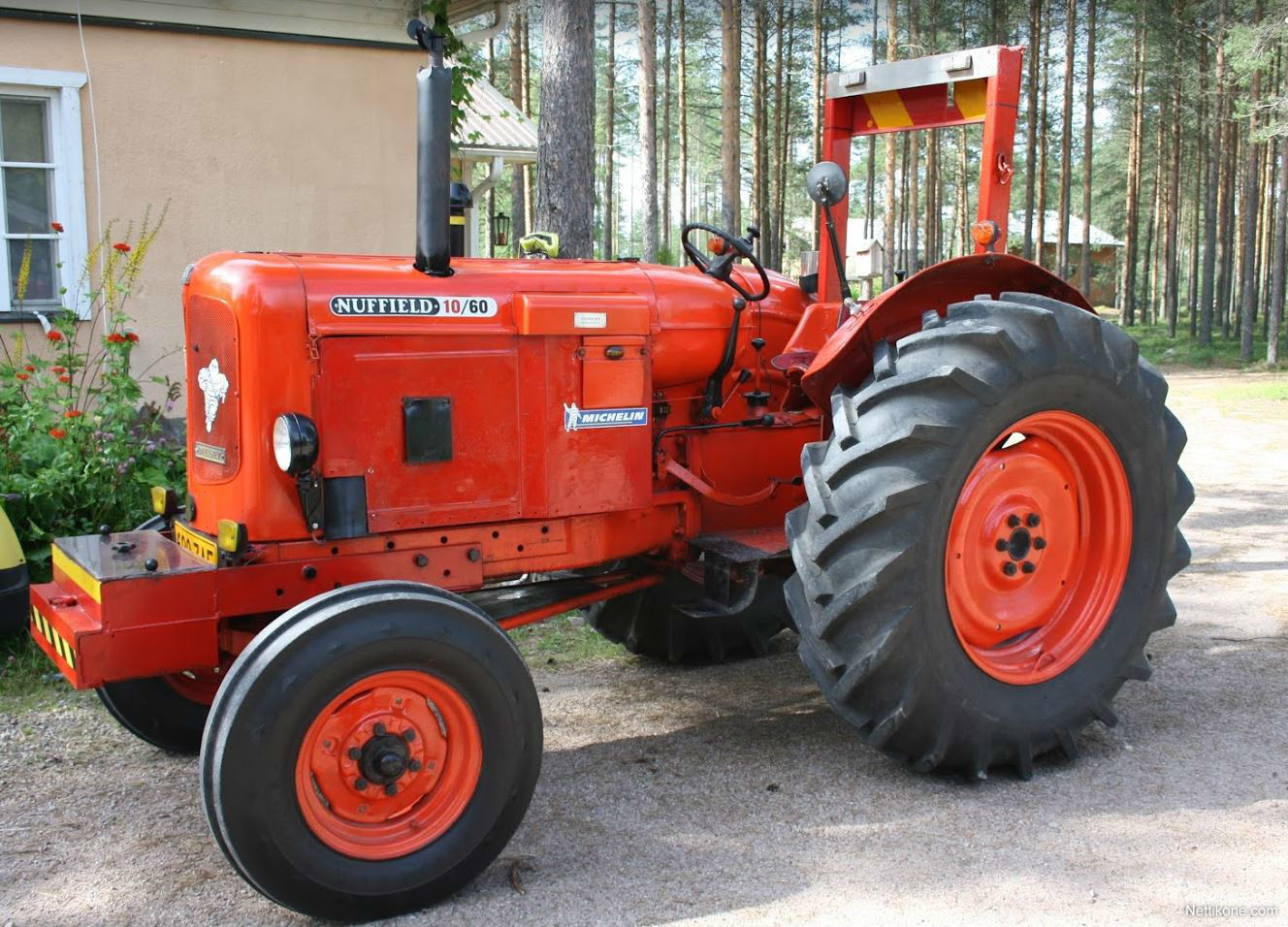 Nuffield 10-60 traktorit - Nettikone