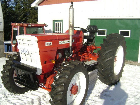 Oliver 1355 Review by Robert Chouinard - TractorByNet.com