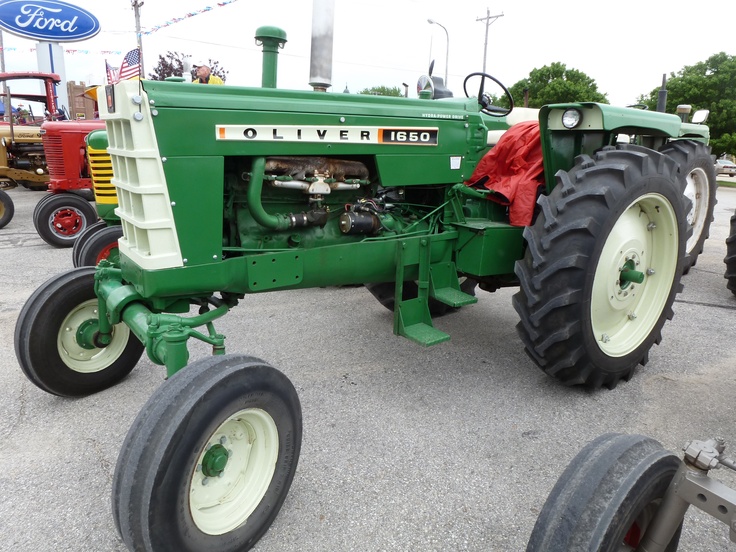 Oliver 1650 | KICD Antique Tractor Ride | Pinterest