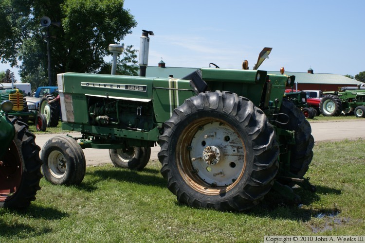 Oliver 65/70-Series Tractors 1971-1975 — 1865