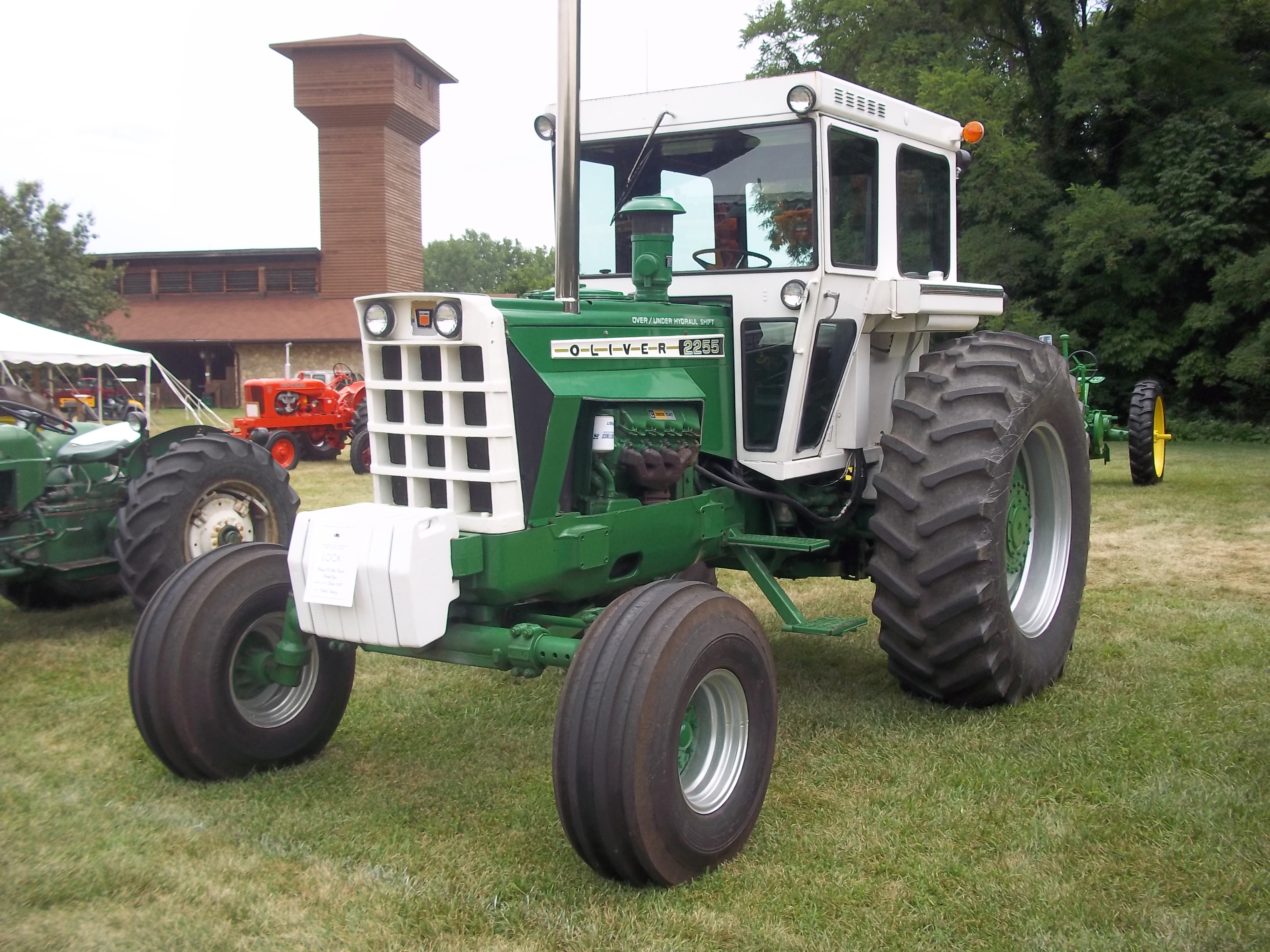Another picture of 2255 | Oliver Tractors & Equipment | Pinterest