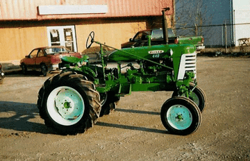 Oliver 440 - TractorShed.com