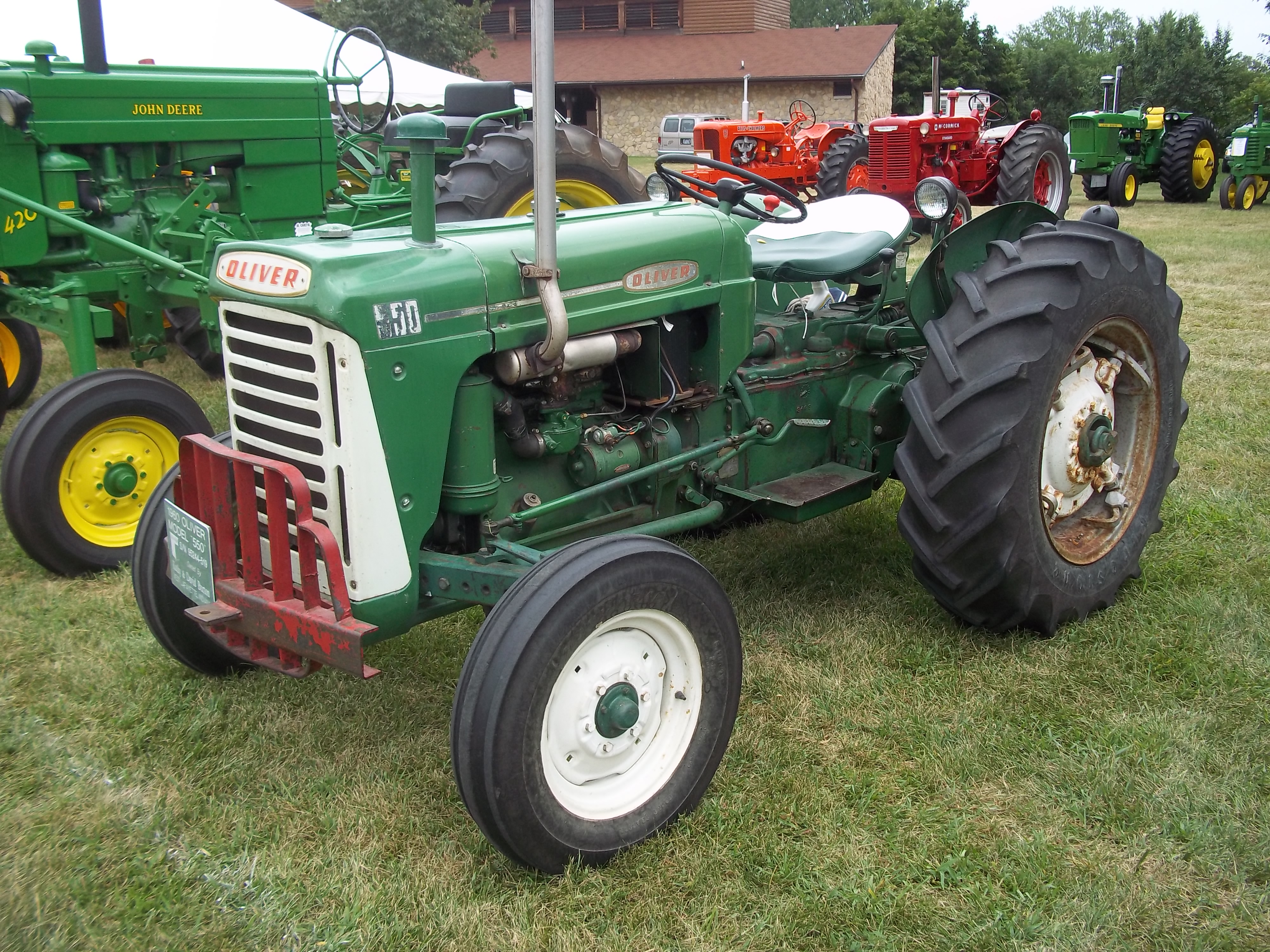 41hp Oliver 550 | Oliver Tractors & Equipment | Pinterest