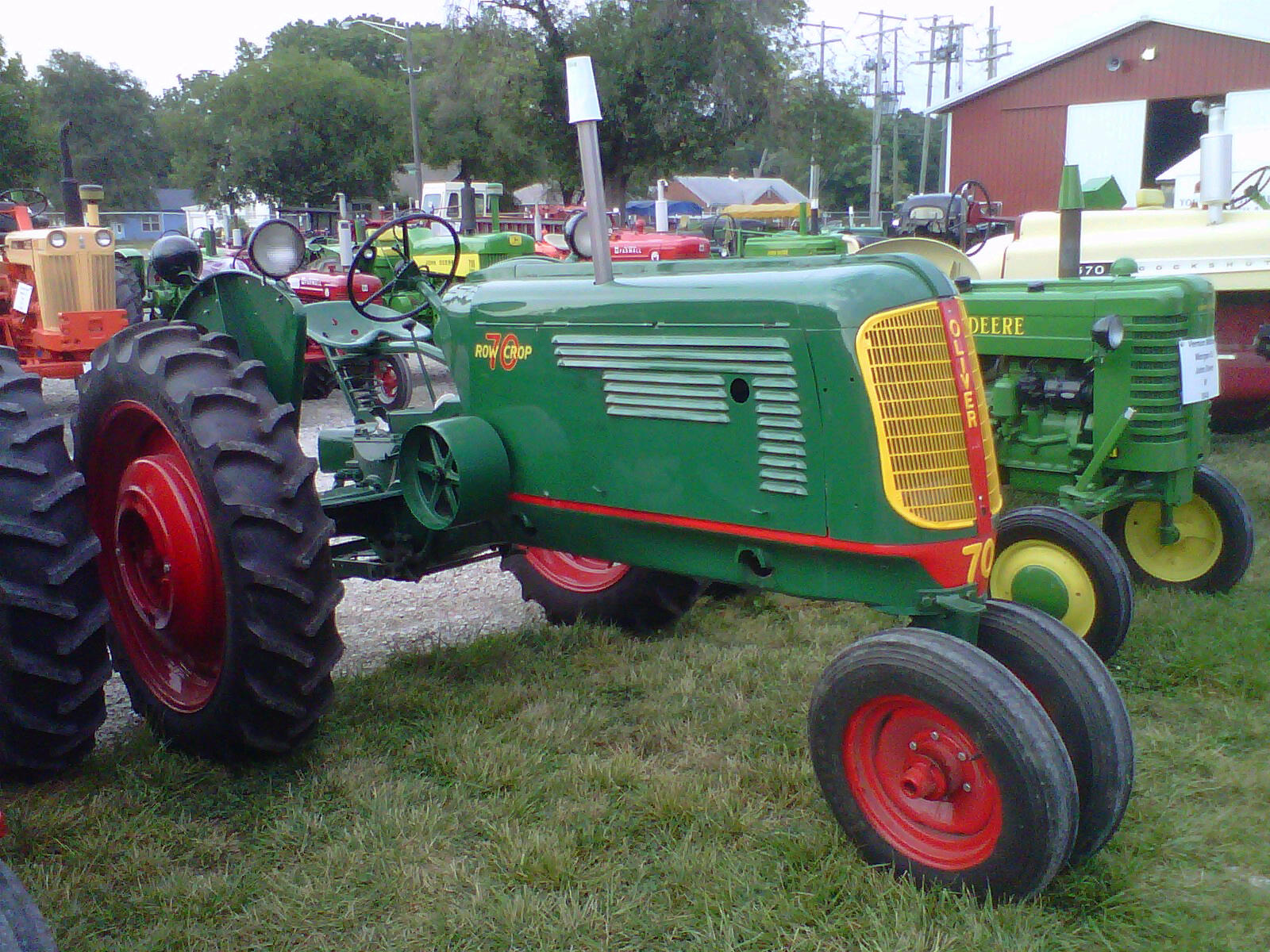 Oliver 70 - Tractor & Construction Plant Wiki - The classic vehicle ...