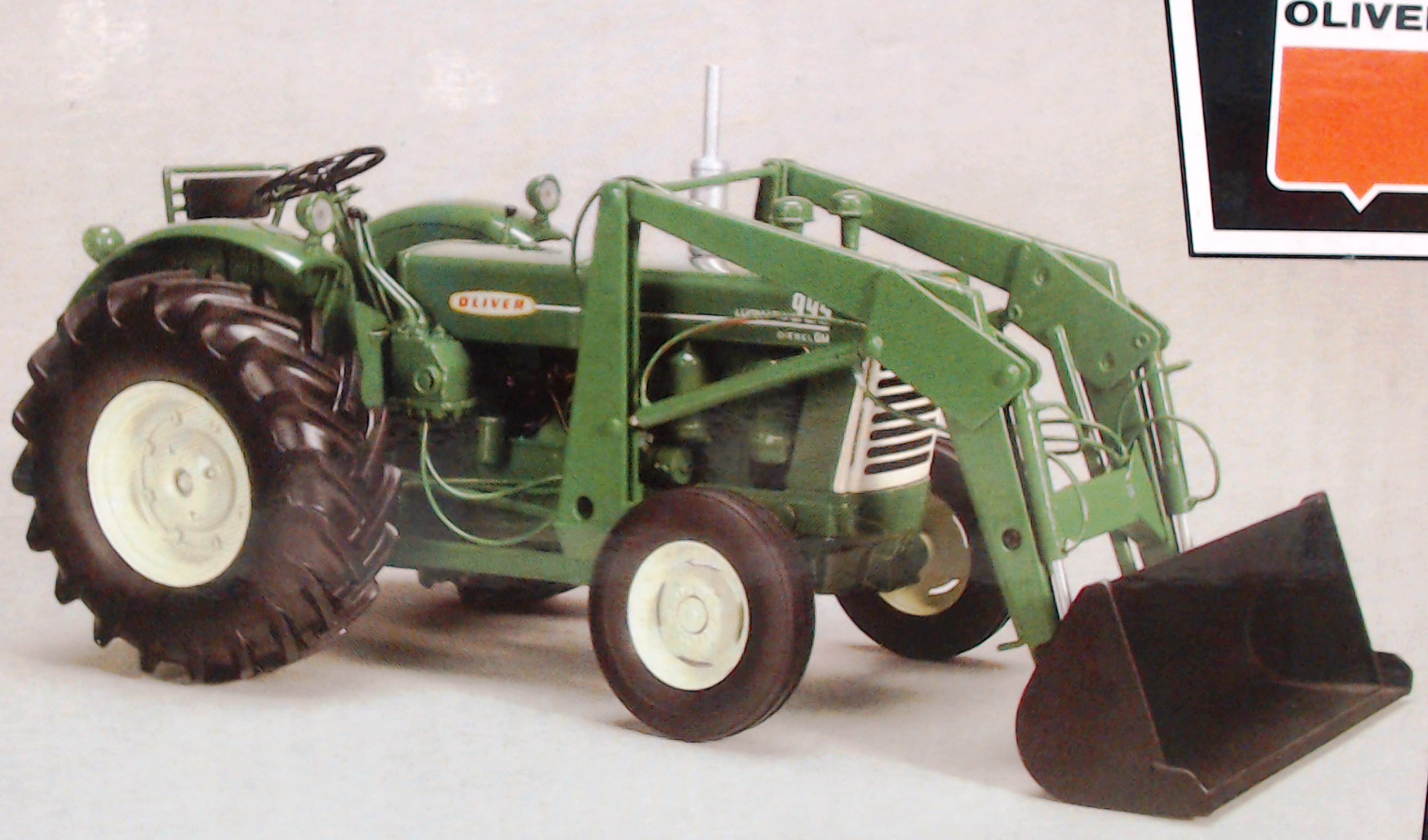 Oliver 995 Lugmatic with Utility Loader | Down On The Farm