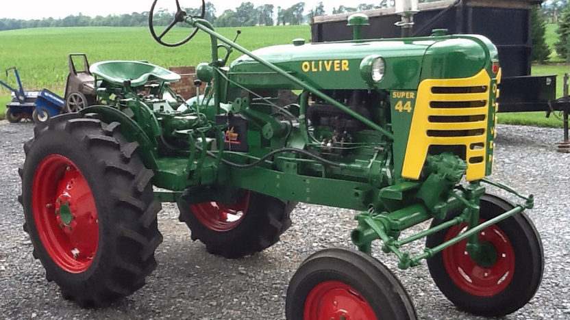 1957 Oliver Super 44 | G31 | Harrisburg 2015