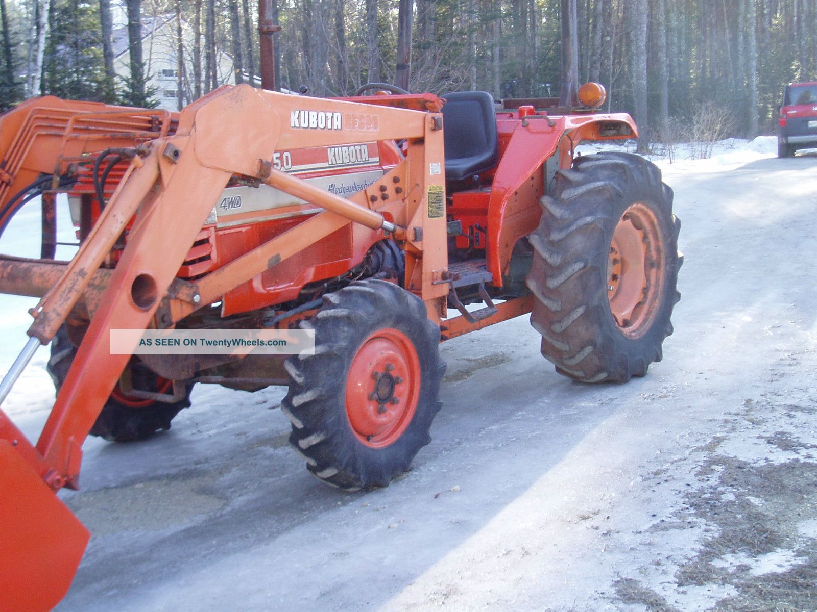 Kubota L3350 40hp 4x4 4 Cylinder Diesel With Loader Tractors photo 5