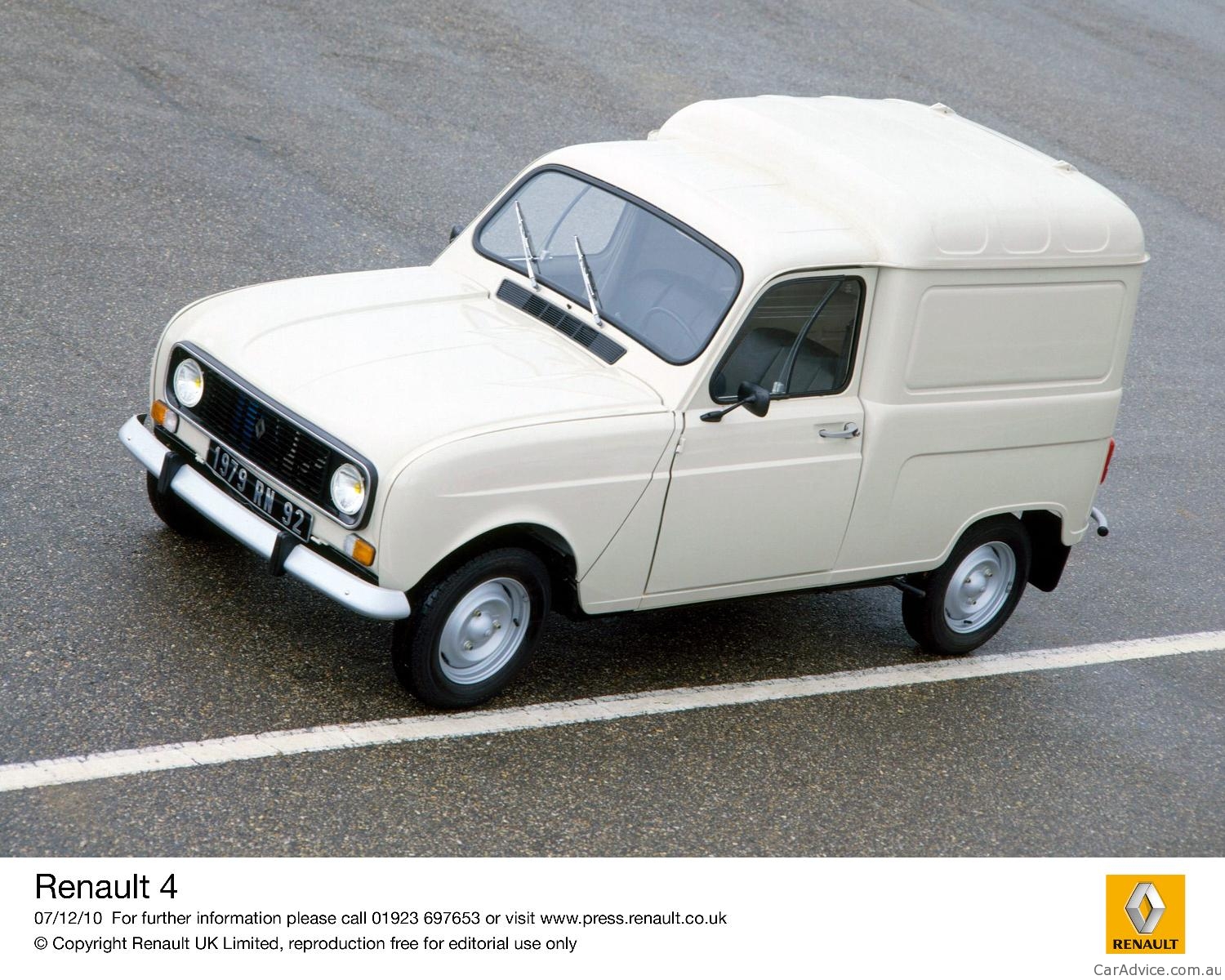 Renault 4 celebrating 50th anniversary in 2011 - Photos (1 of 10)