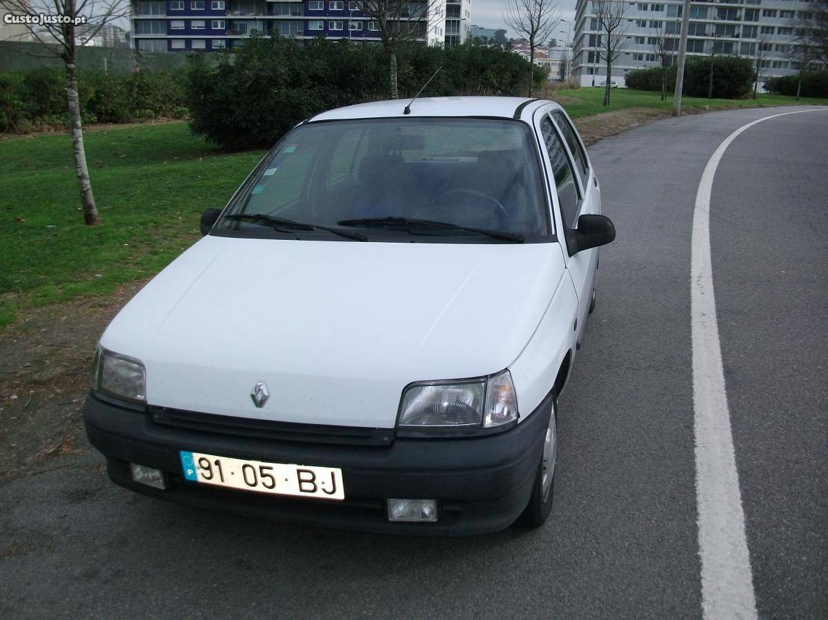 Renault clio 1.1 impecável - 92 em Porto-Porto | Clasf Veículos