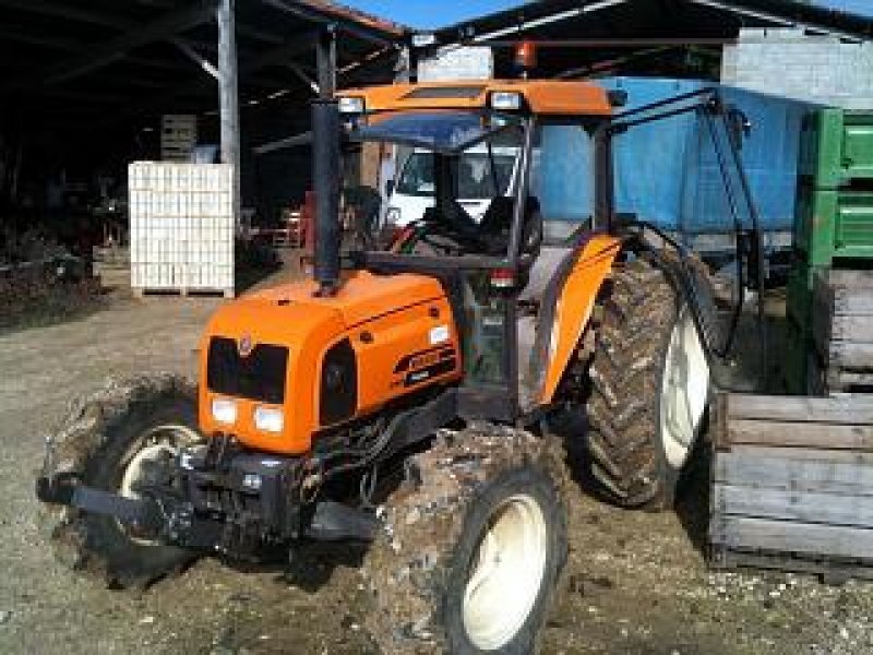 Renault PALES 240 Vinogradarski traktor - Rabljeni traktori i ...