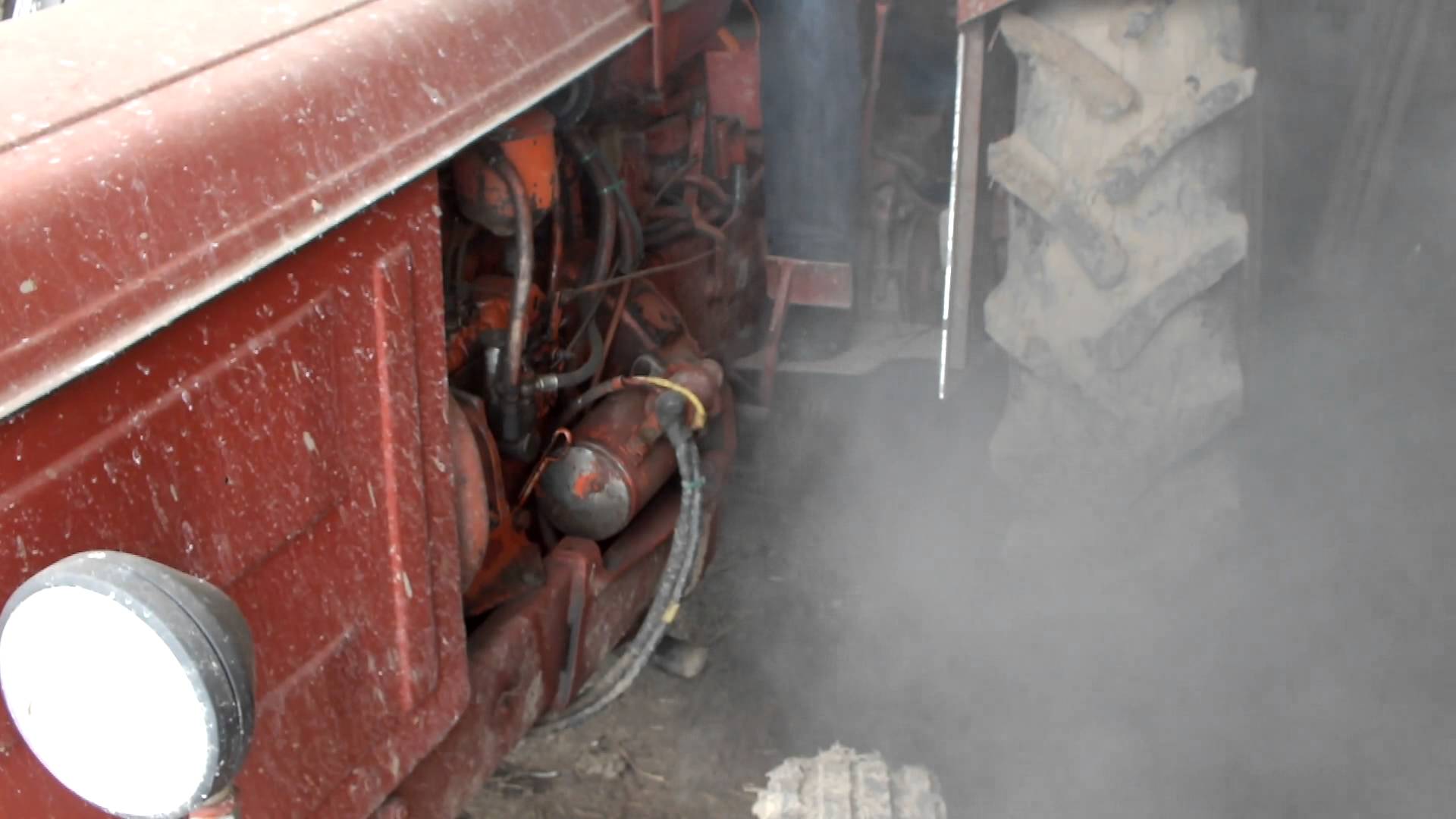 ... Engine cold start / Traktor Porsche-Diesel Renault Super 4D - YouTube