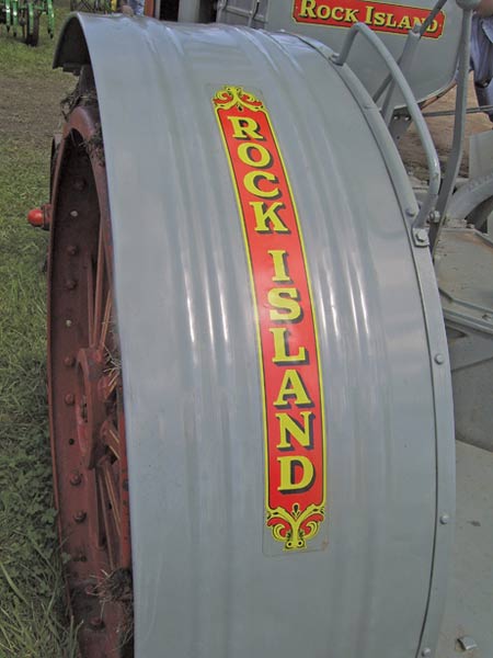 ... wide fenders and enclosed platform of the 1929 Rock Island G-2 15-25