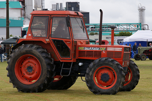 Same Buffalo 130 Tractor. - a photo on Flickriver