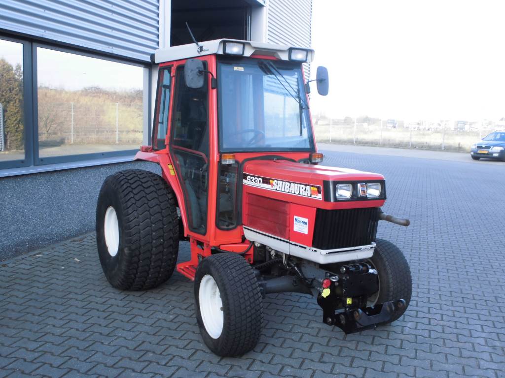Shibaura S330 met cabine - Tractors, - Mascus UK