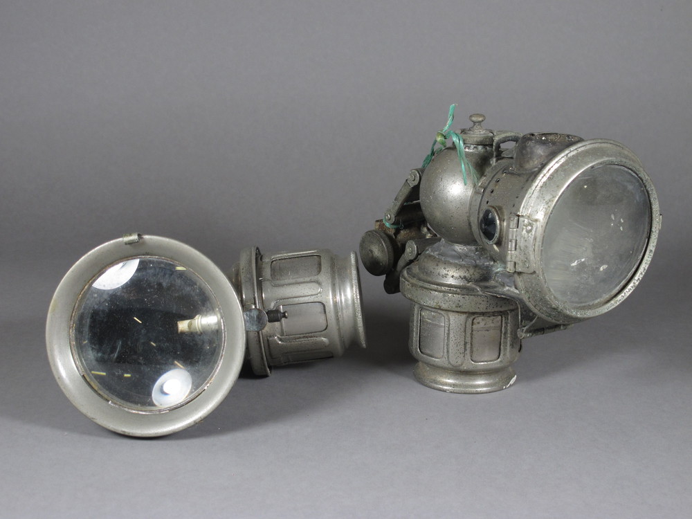 Lot 346 A Lucas Calcia Major carbide bicycle lamp and 1 other - f and ...