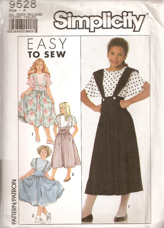 Simplicity Girls Pattern 9528 - Girls Suspender Skirt and Pull On Top