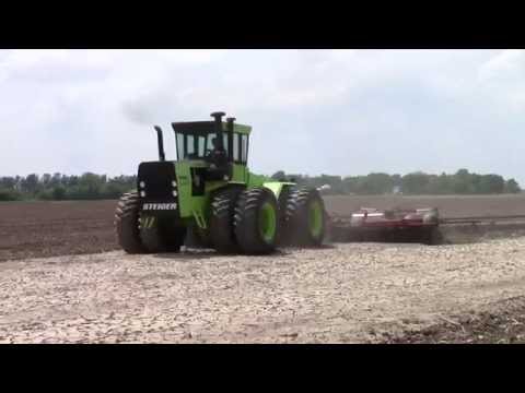 Steiger Panther III ST-325 - YouTube