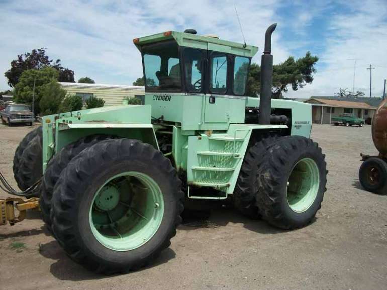 Steiger Tractor Panther IV Model CS 325 for sale in Stockton ...