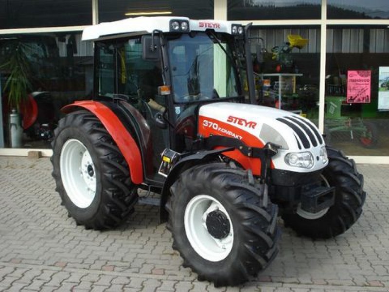 Steyr 370 Kompakt Traktor - technikboerse.com