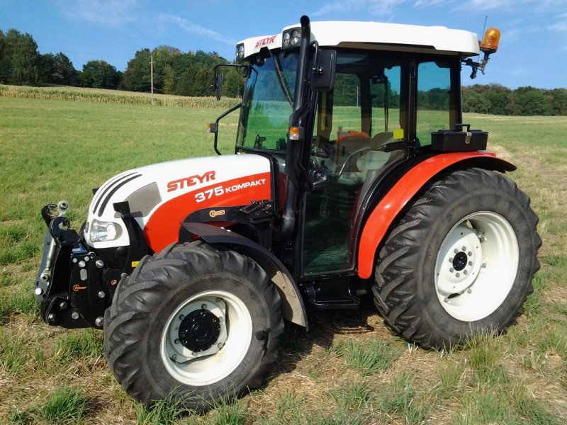 Steyr Kompakt 375 Traktor - technikboerse.com