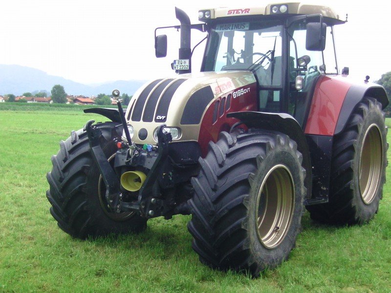 Steyr CVT 6195 Traktor - technikboerse.com
