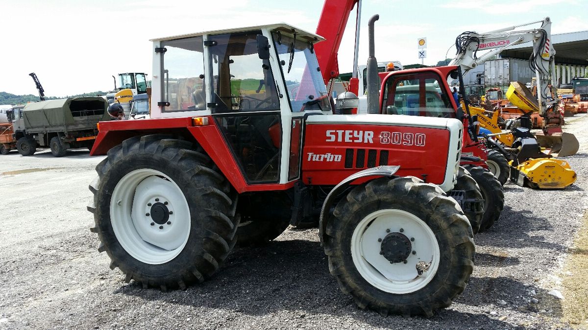 Steyr 8090 SK1 - Hinterrad - Landwirt.com