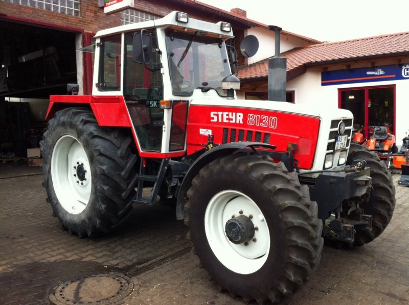 ... az első :: Használtgép Steyr 8110 SK 2 traktor - eladva
