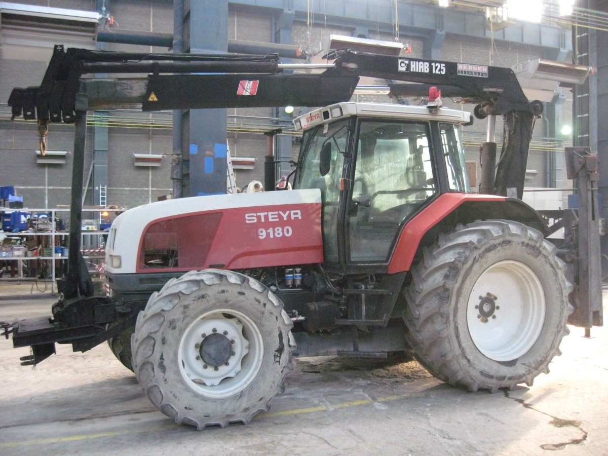Tractor STEYR | HILGERT Maschinen AG