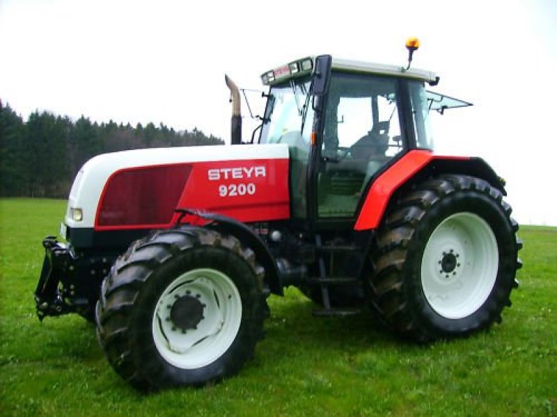 Steyr 9200 Traktor - technikboerse.com