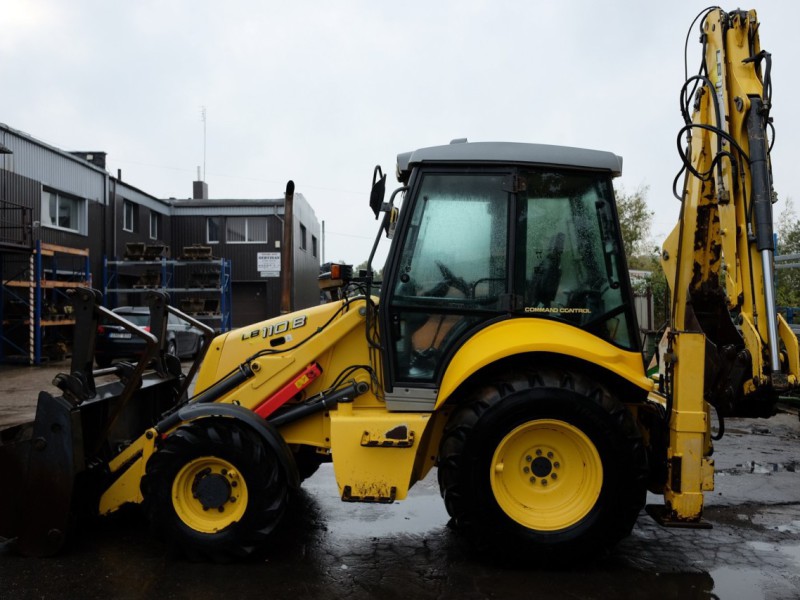 New Holland LB110B for sale. Retrade offers used machines, vehicles ...