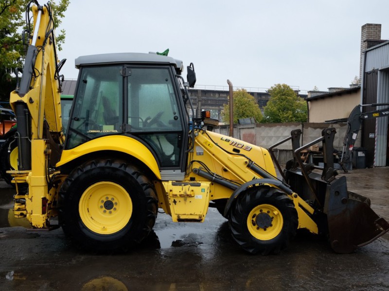 New Holland LB110B for sale. Retrade offers used machines, vehicles ...