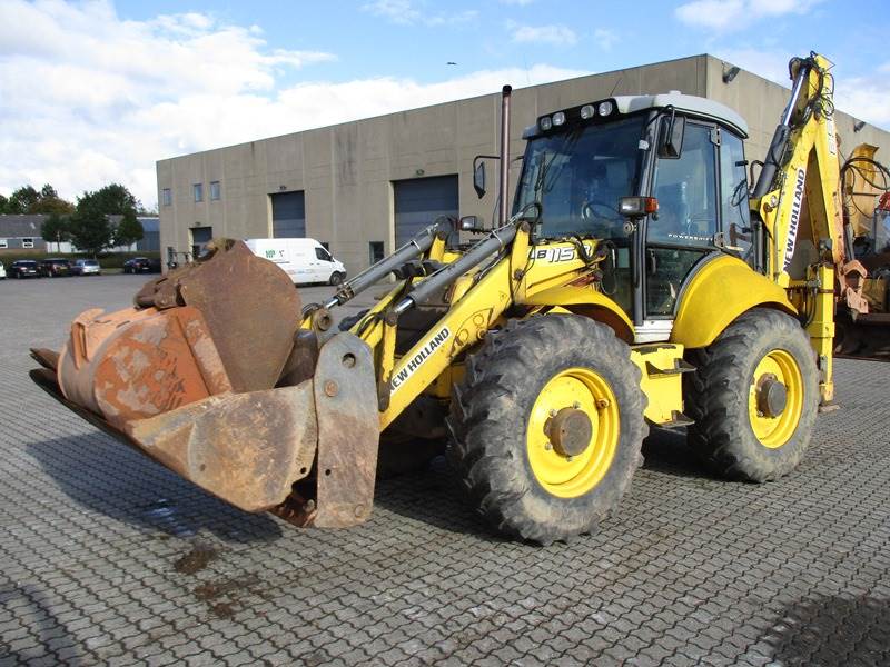 Used New Holland LB115 backhoe loaders Year: 2006 Price: $31,782 for ...
