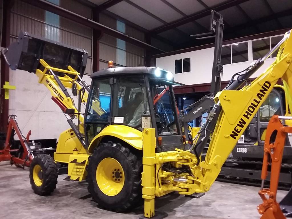 New Holland LB95B-4PT for sale - Price: $31,262, Year: 2007 | Used New ...