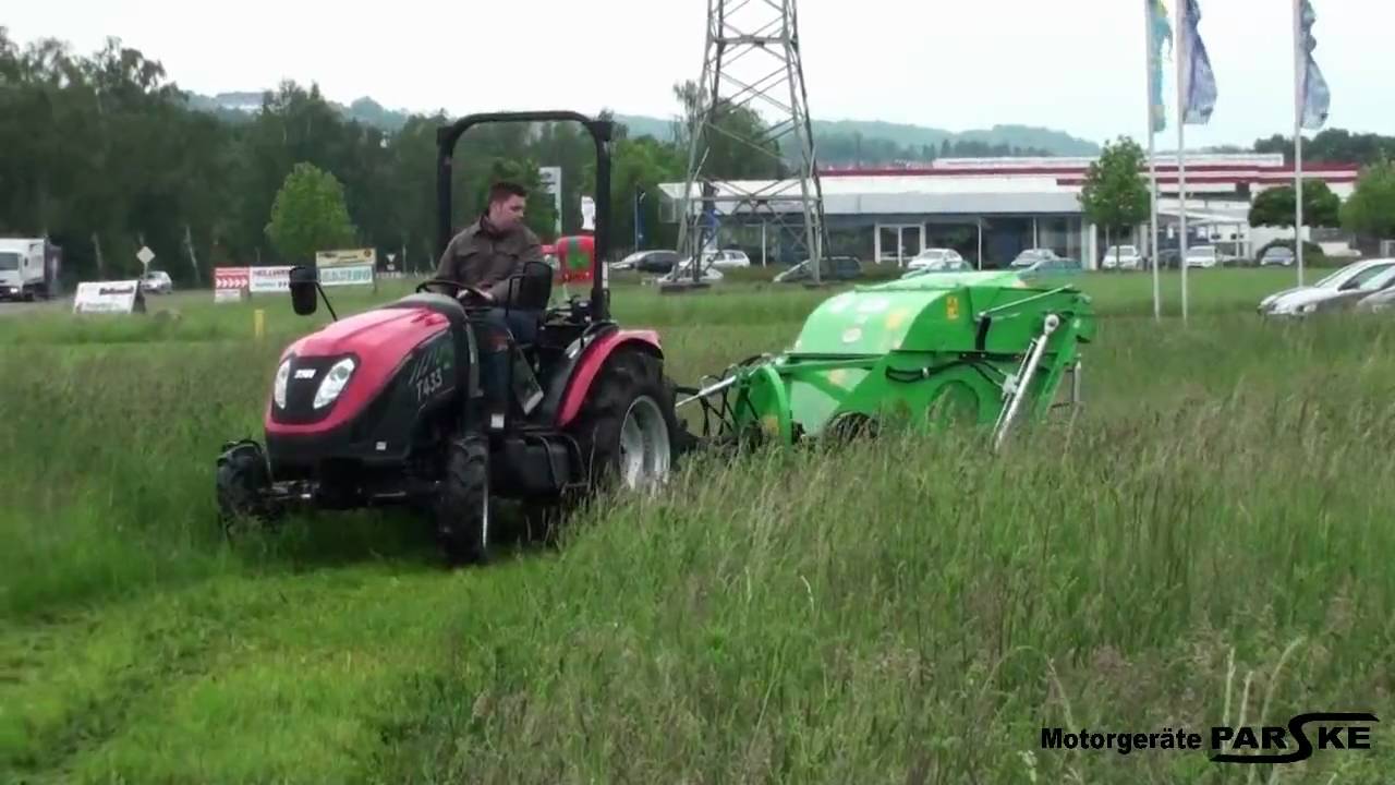 Tym Traktor T433 mit Peruzzo Schlegelmulcher und Hochentleerung ...