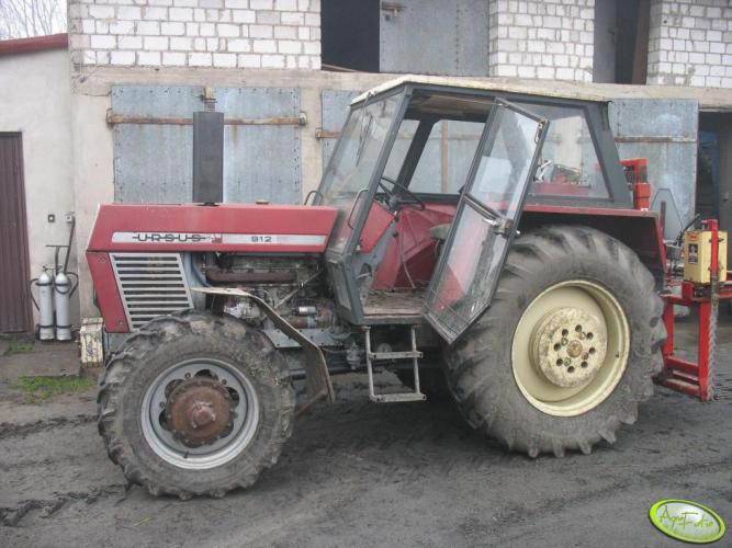 ... Ciągniki / Tractors > Traktory Ursus > Ursus C-385 - 1954 > Ursus 904