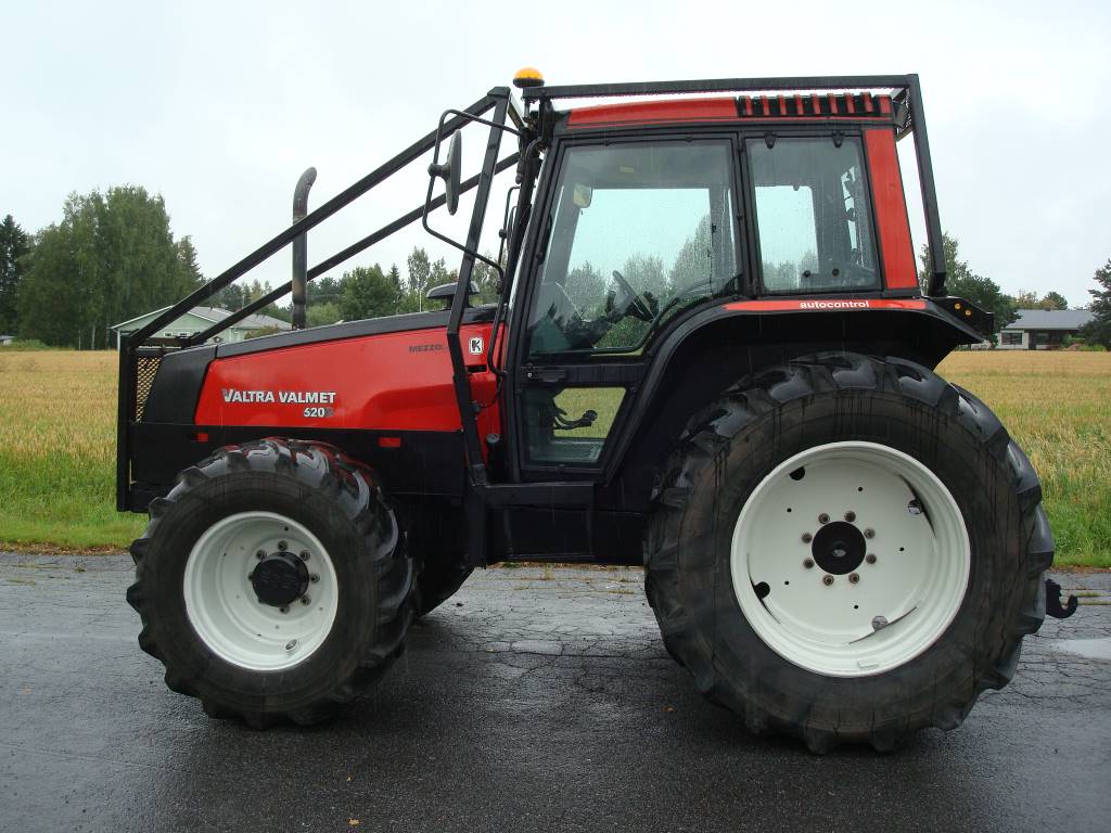 Valtra Valmet 6200 - Year: 1998 - Tractors - ID: FF7D312A - Mascus USA
