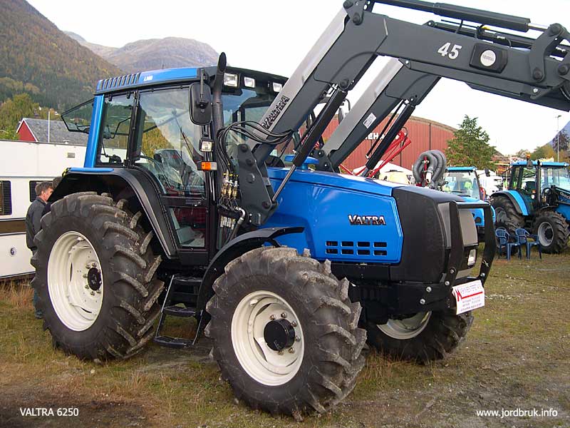 Valtra 6250 - Jordbruk.info traktorgalleri - tractor images