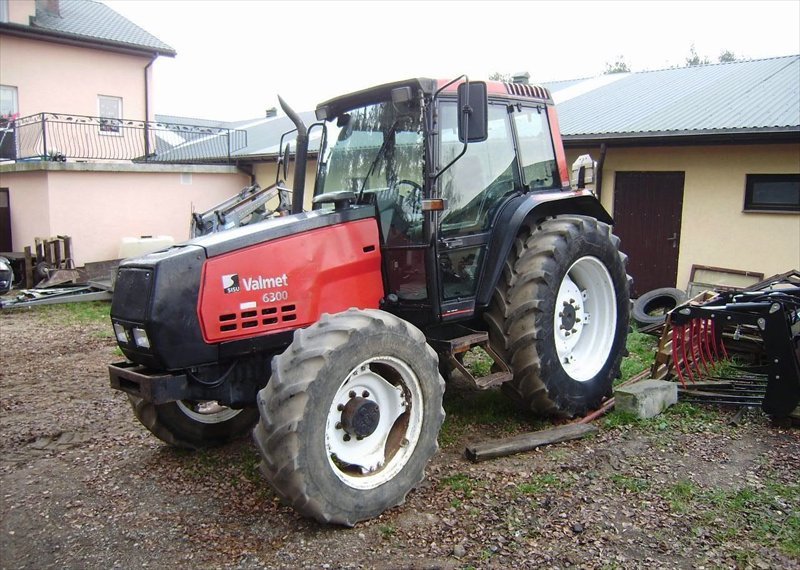 VALMET 6300 1996 traktor, ciągnik rolniczy - Maszyny i narzędzia