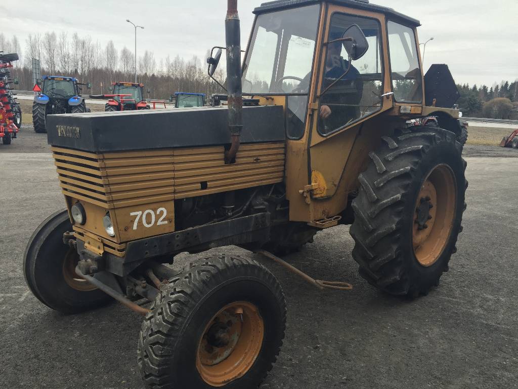Valmet 702 - Traktorit - Maatalous - Agritek-vaihtokoneet