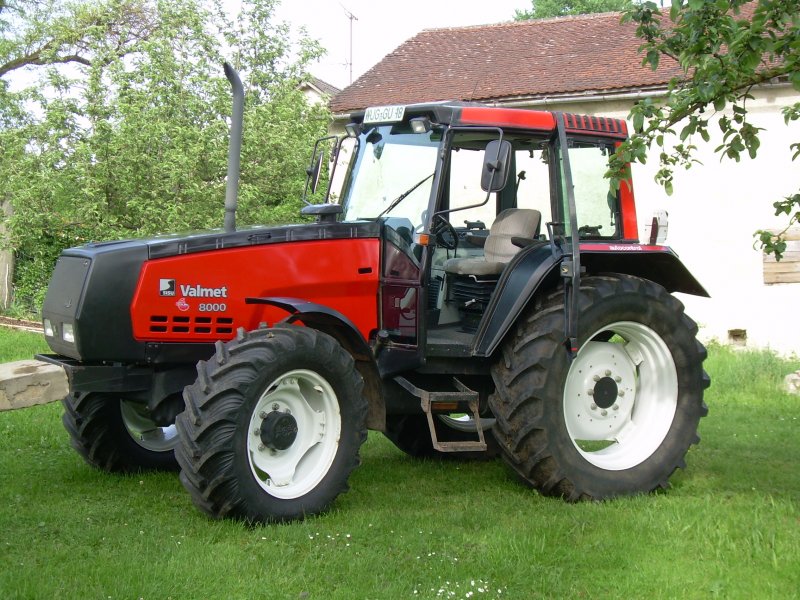 Traktor Valmet 8000 - technikboerse.com
