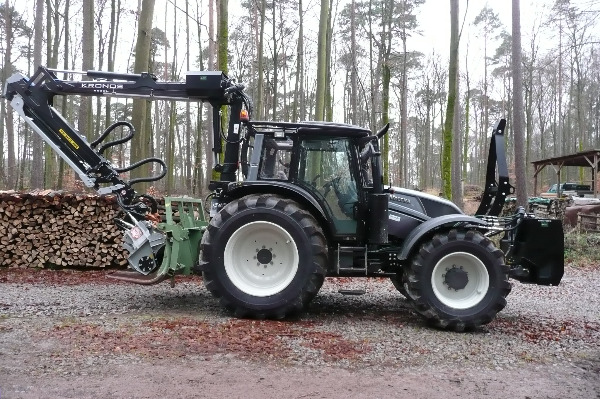 Valtra N143 - Year: 2013 - Forestry Tractors - ID: EBD4F0B2 - Mascus ...