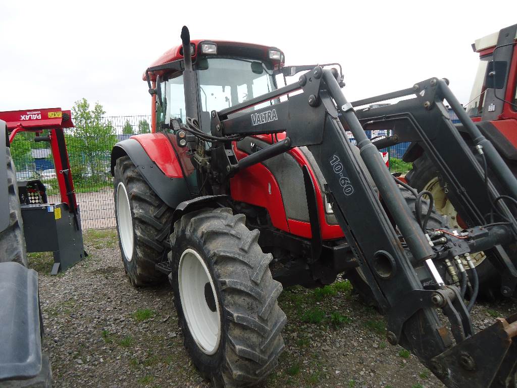 Used Valtra C100 tractors Year: 2004 Price: $37,167 for sale - Mascus ...