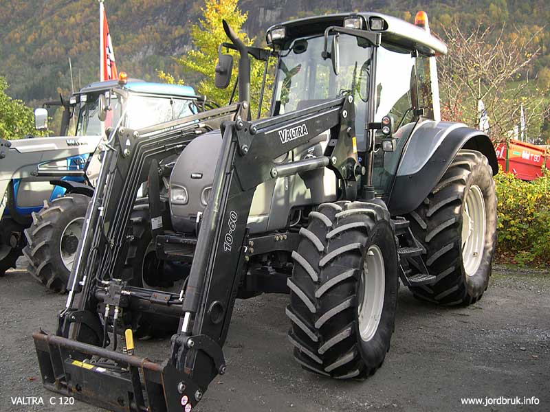 Valtra C120 - Jordbruk.info traktorgalleri - tractor images